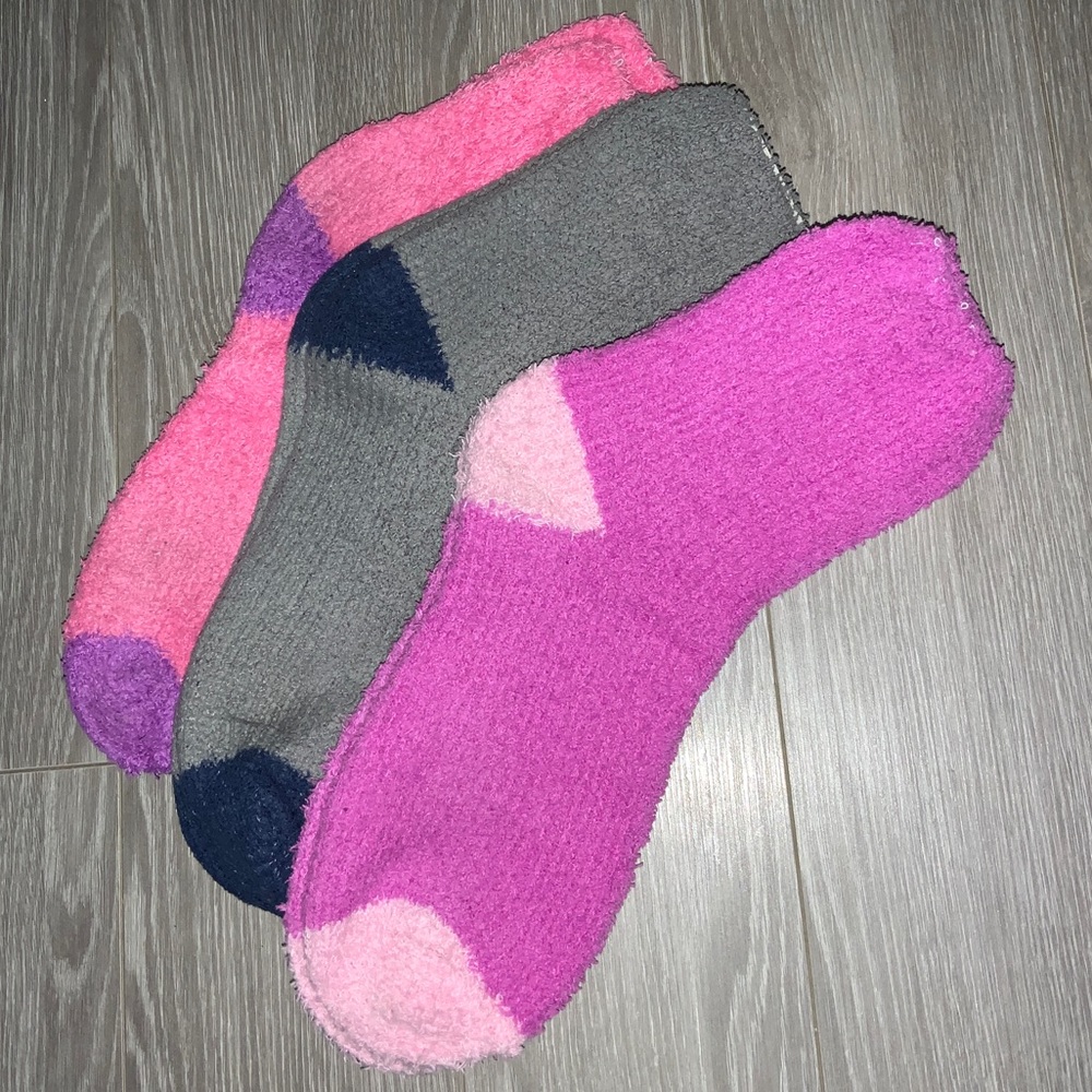 NEW! 3x Soft & Fuzzy Slipper Socks